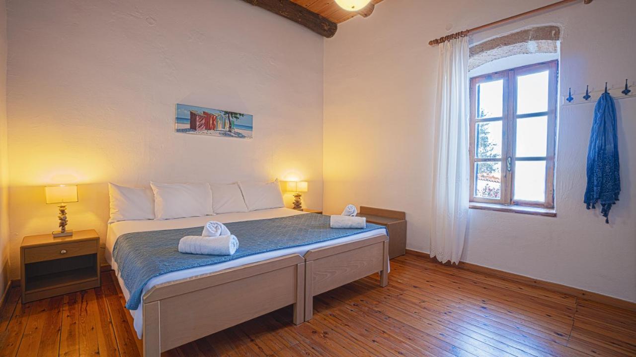 Villa Niki Loutró Eksteriør bilde